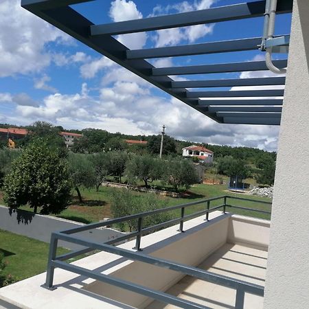 Villa Oskar Istrien Sveti Lovreč Pazenatički Εξωτερικό φωτογραφία